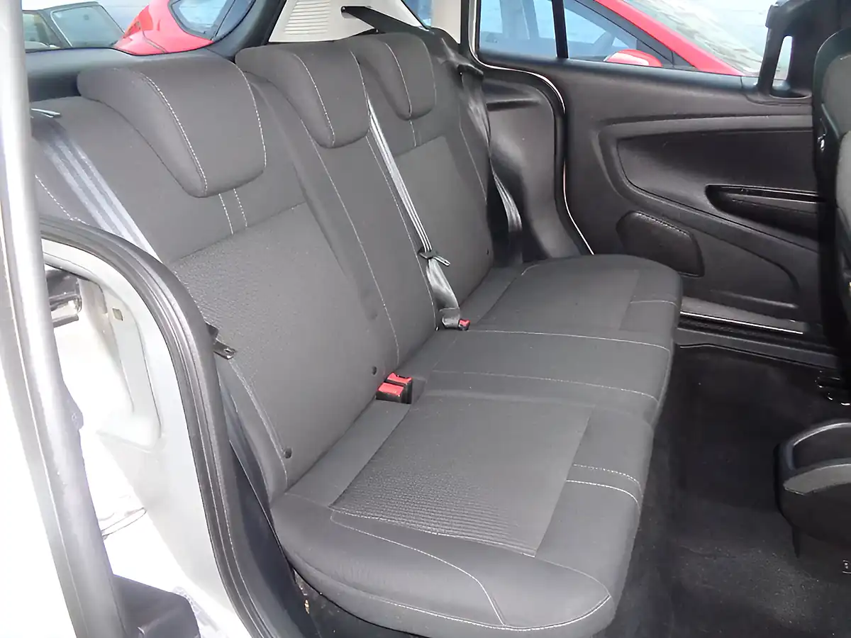 Used 2013 Ford B-Max Zetec Silver - Interior and Exterior details 11