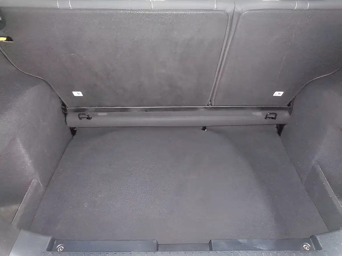 Used 2013 Ford B-Max Zetec Silver - Interior and Exterior details 12
