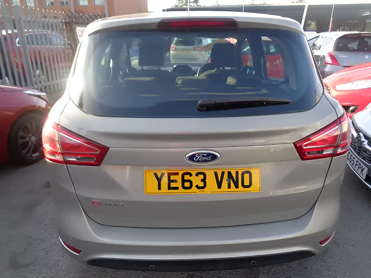 Used 2013 Ford B-Max Zetec Silver - Interior and Exterior details 14