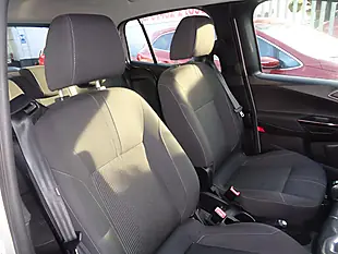 Used 2013 Ford B-Max Zetec Silver - Interior and Exterior details 9