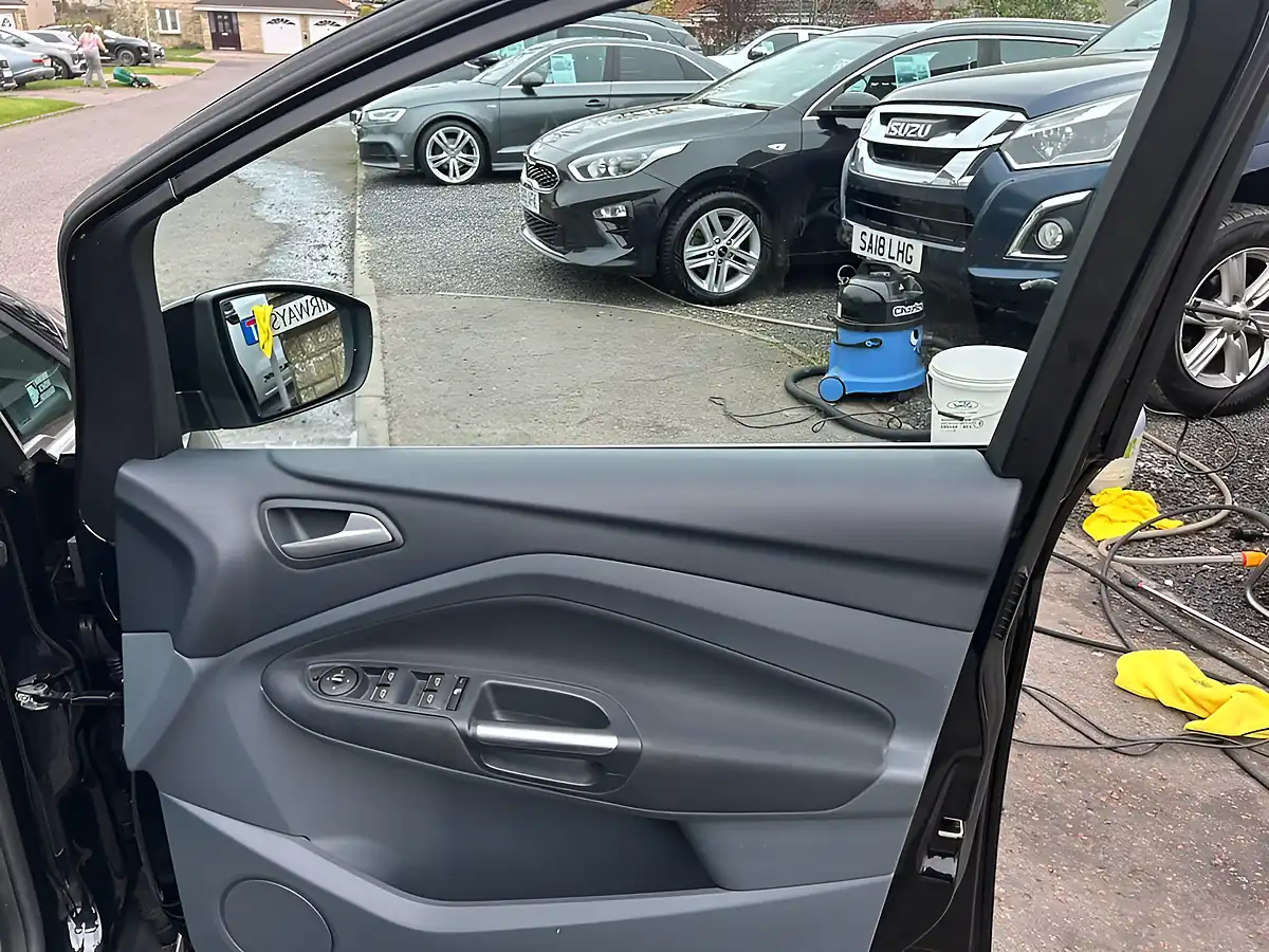 Used 2013 Ford C-Max Titanium Black - Interior and Exterior details 12