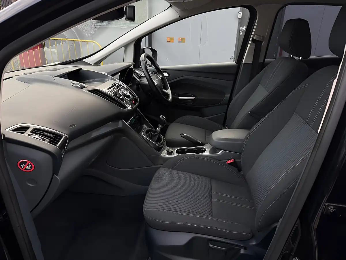 Used 2013 Ford C-Max Titanium Black - Interior and Exterior details 11
