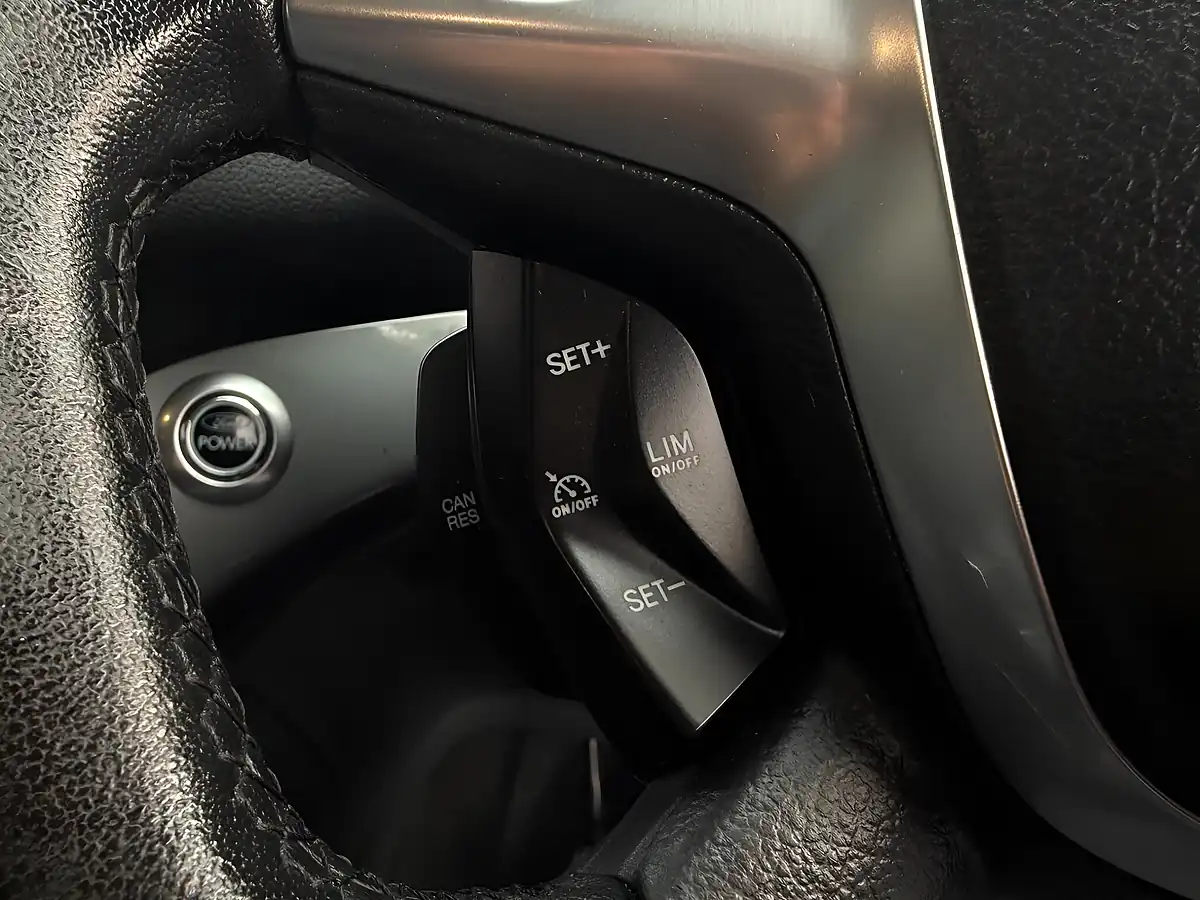Used 2013 Ford C-Max Titanium Black - Interior and Exterior details 15