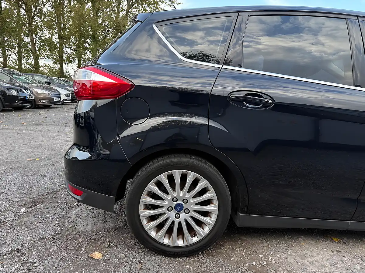 Used 2013 Ford C-Max Titanium Black - Interior and Exterior details 19