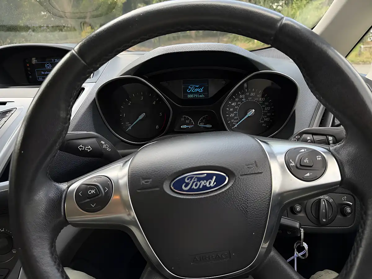 Used 2013 Ford C-Max Zetec Blue - Interior and Exterior details 15