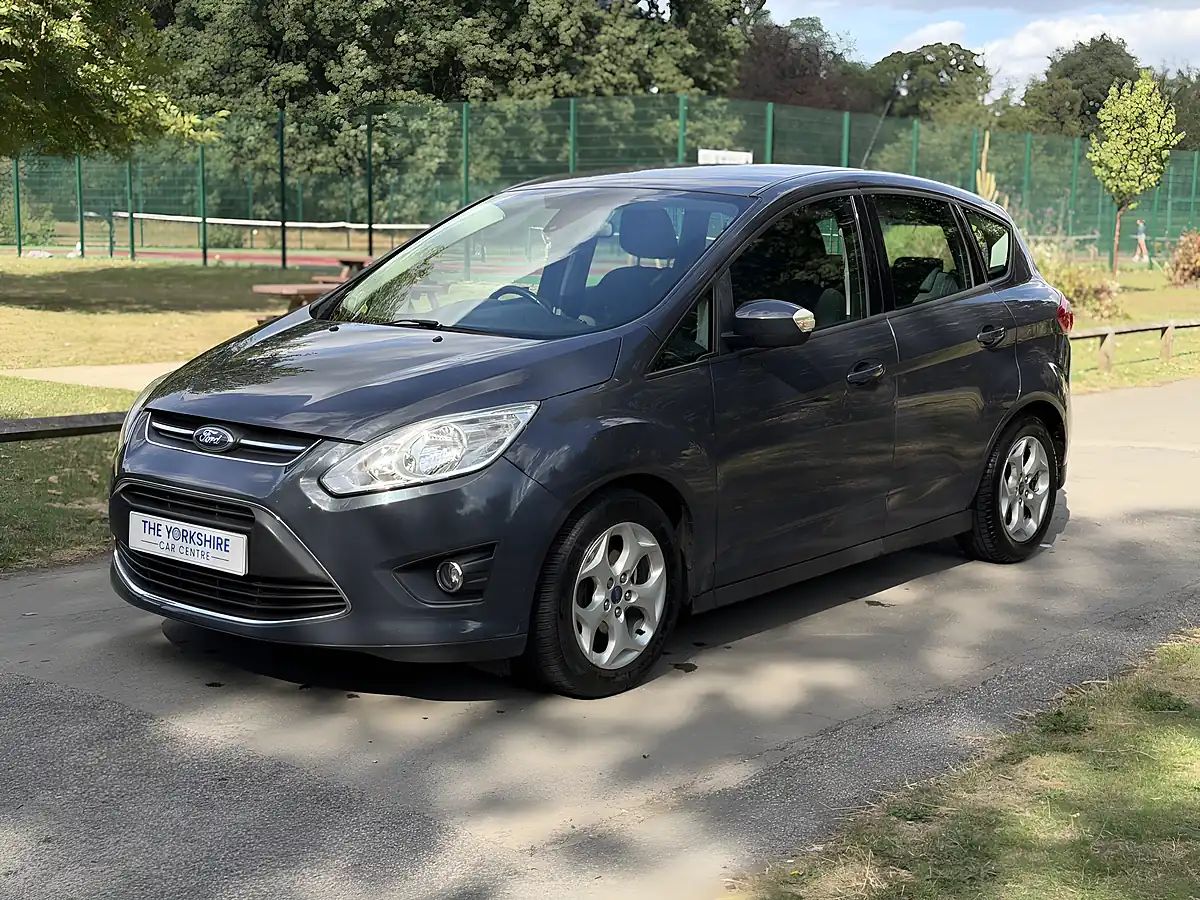 Used 2013 Ford C-Max Zetec Blue - Interior and Exterior details 3