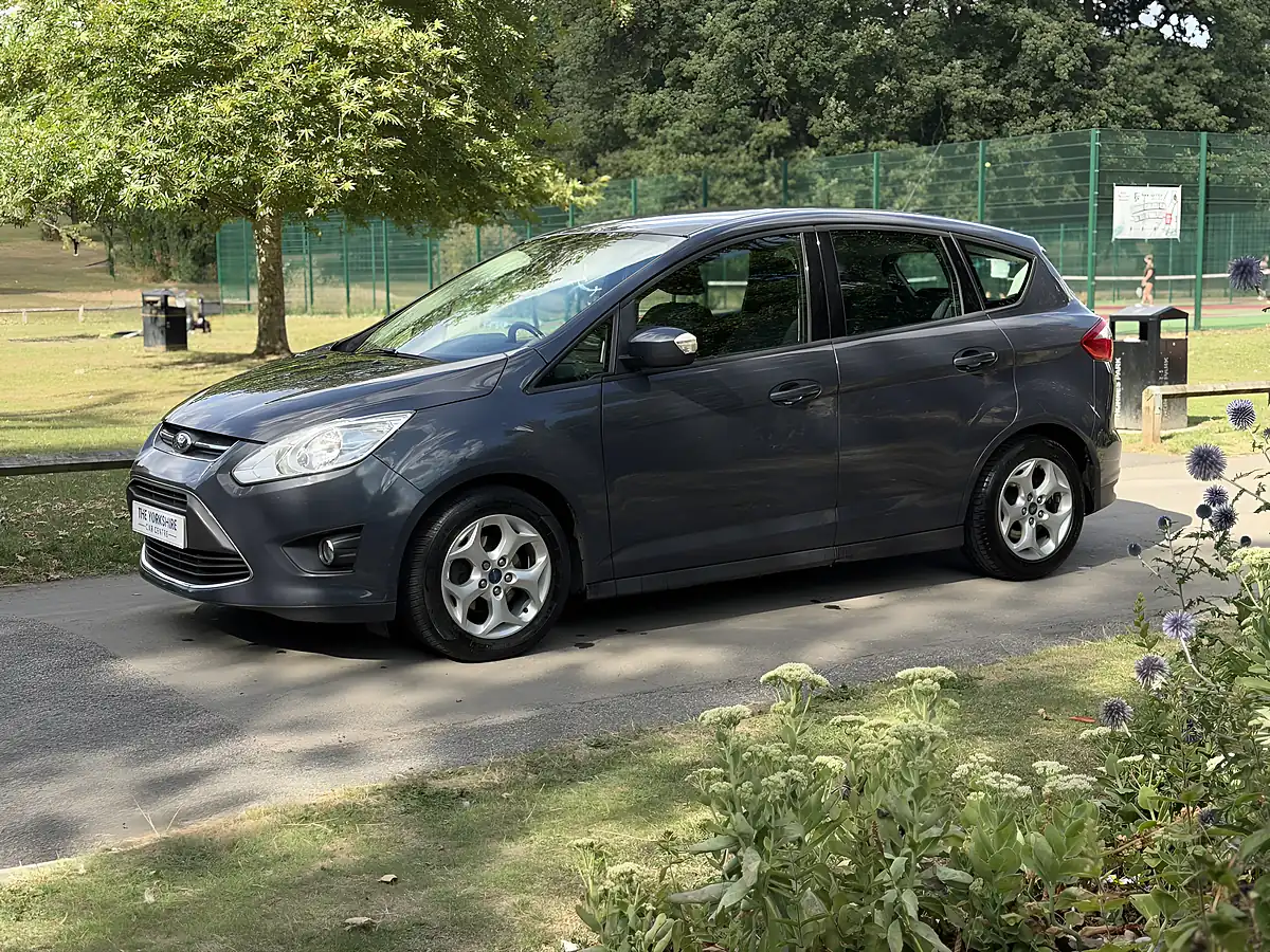 Used 2013 Ford C-Max Zetec Blue - Interior and Exterior details 5