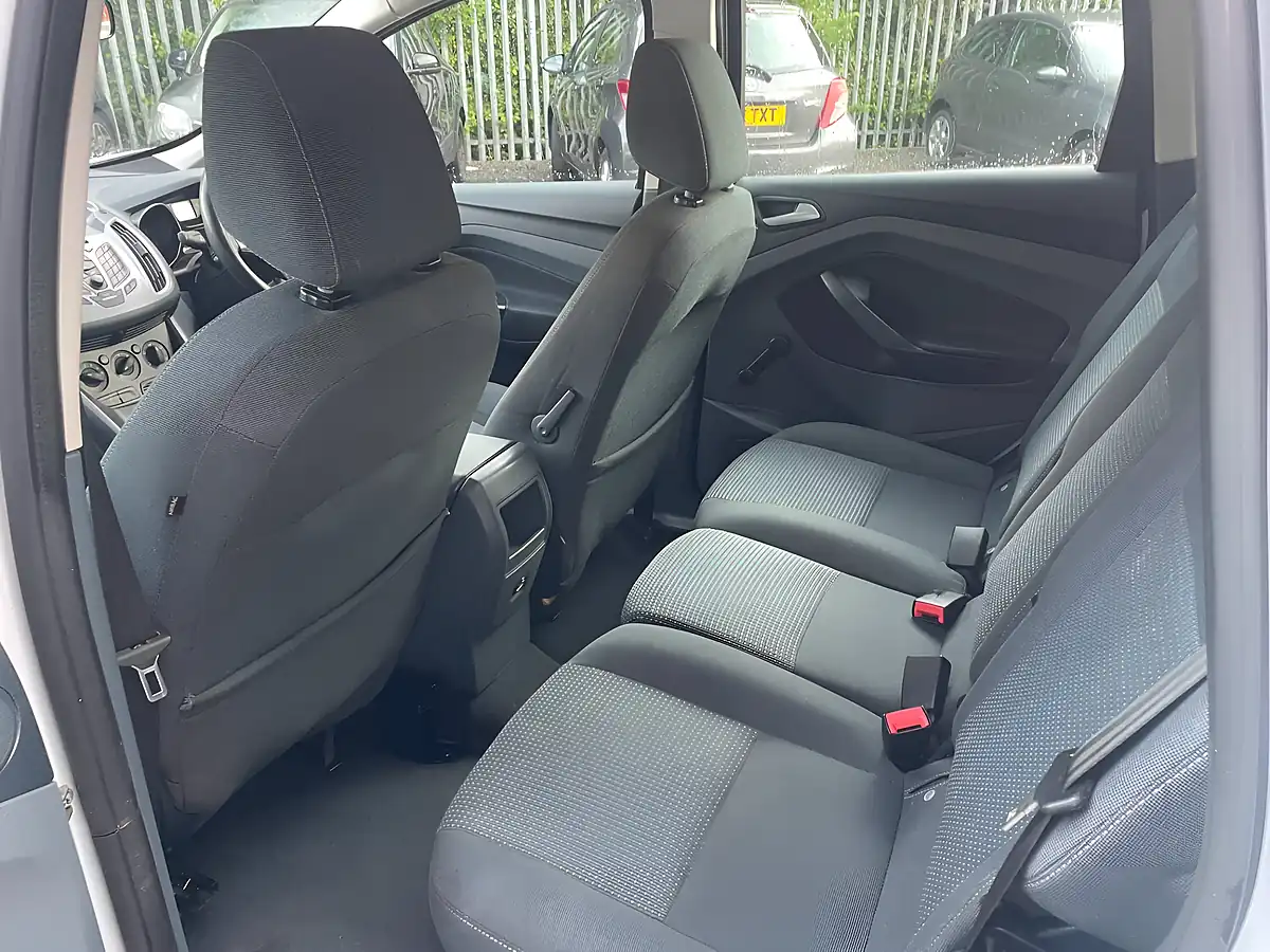 Used 2013 Ford C-Max Zetec White - Interior and Exterior details 13