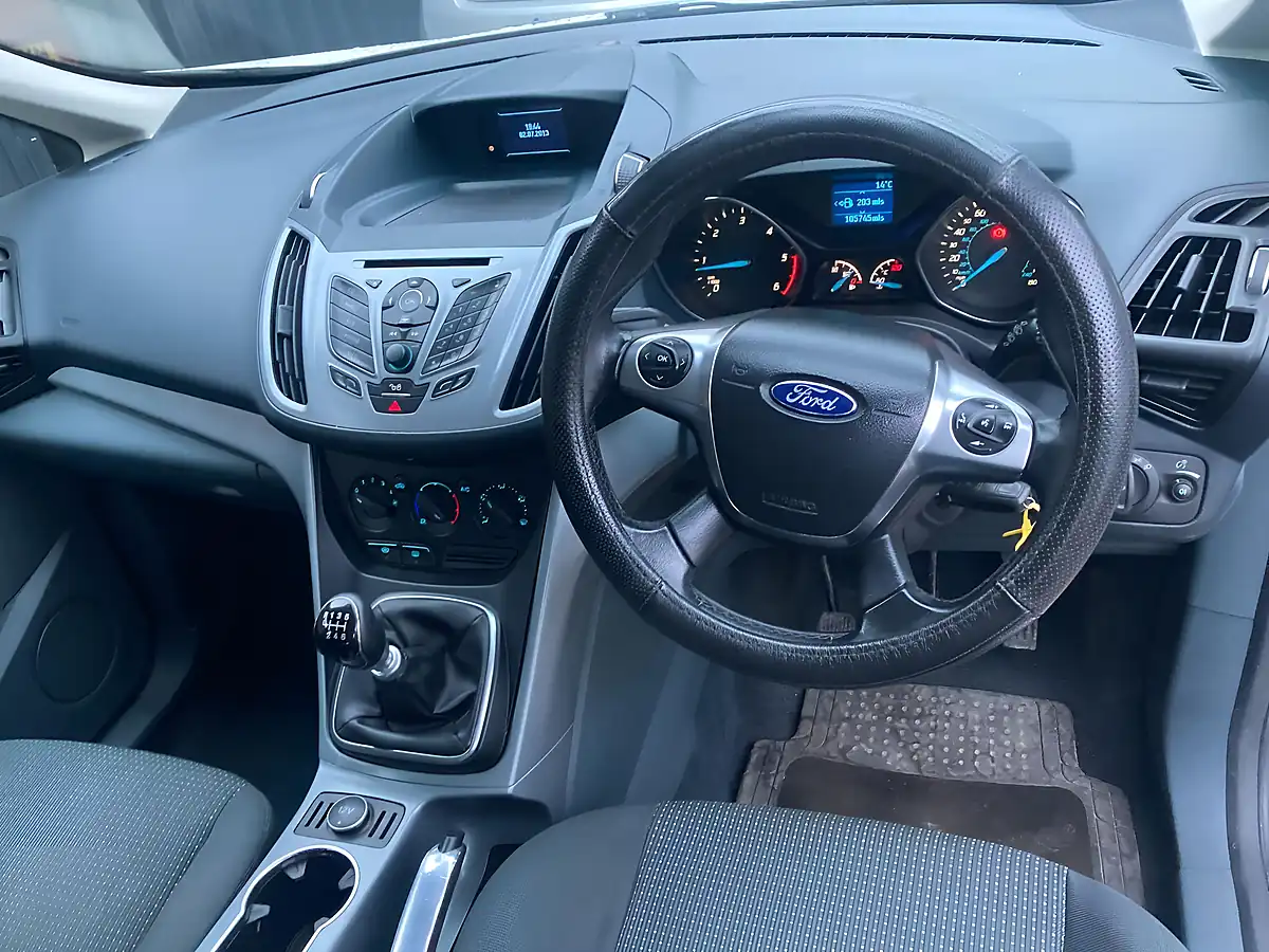 Used 2013 Ford C-Max Zetec White - Interior and Exterior details 7