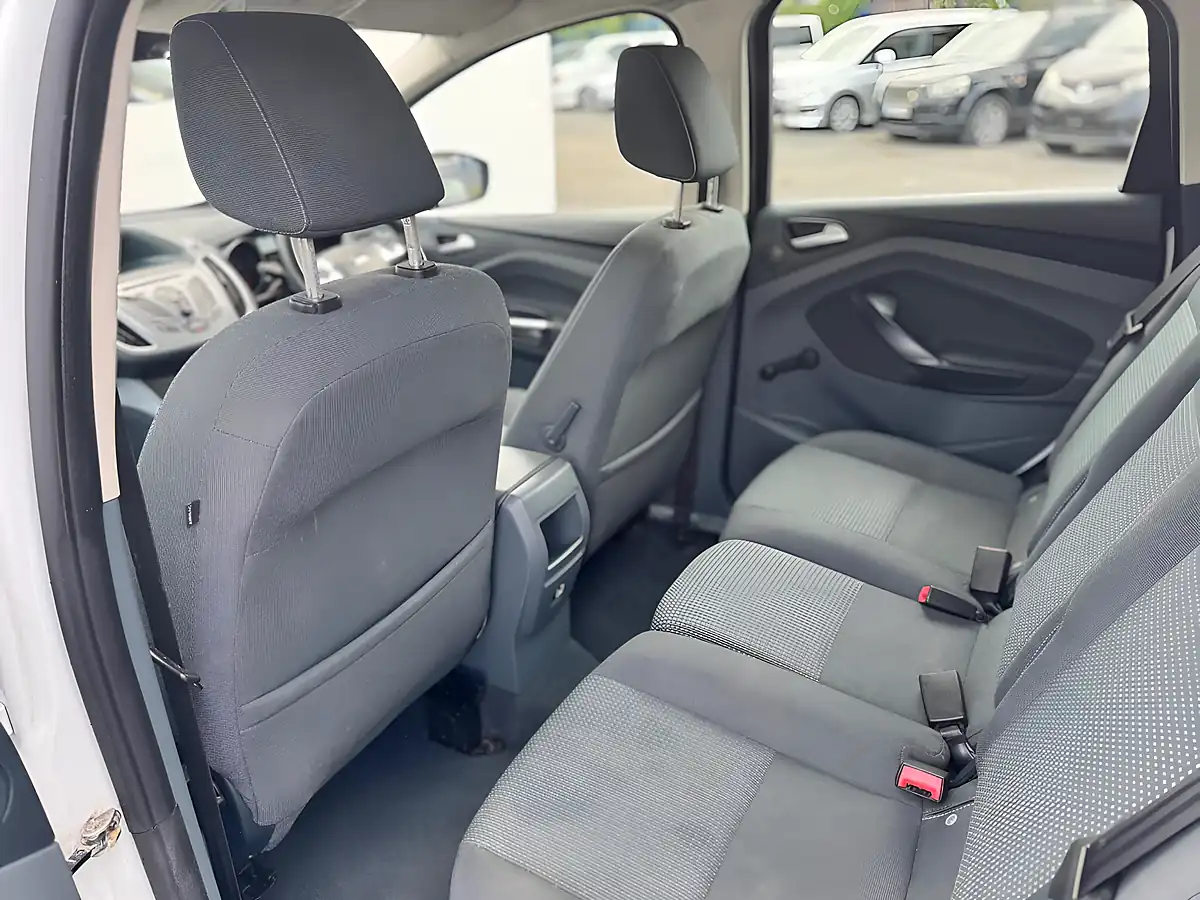 Used 2013 Ford C-Max Zetec White - Interior and Exterior details 13