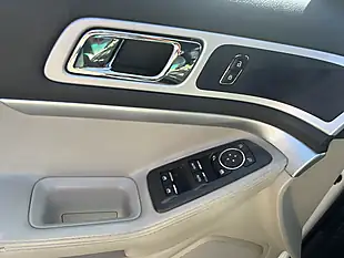 Used 2013 Ford Explorer 7 Seater White - Interior and Exterior details 18