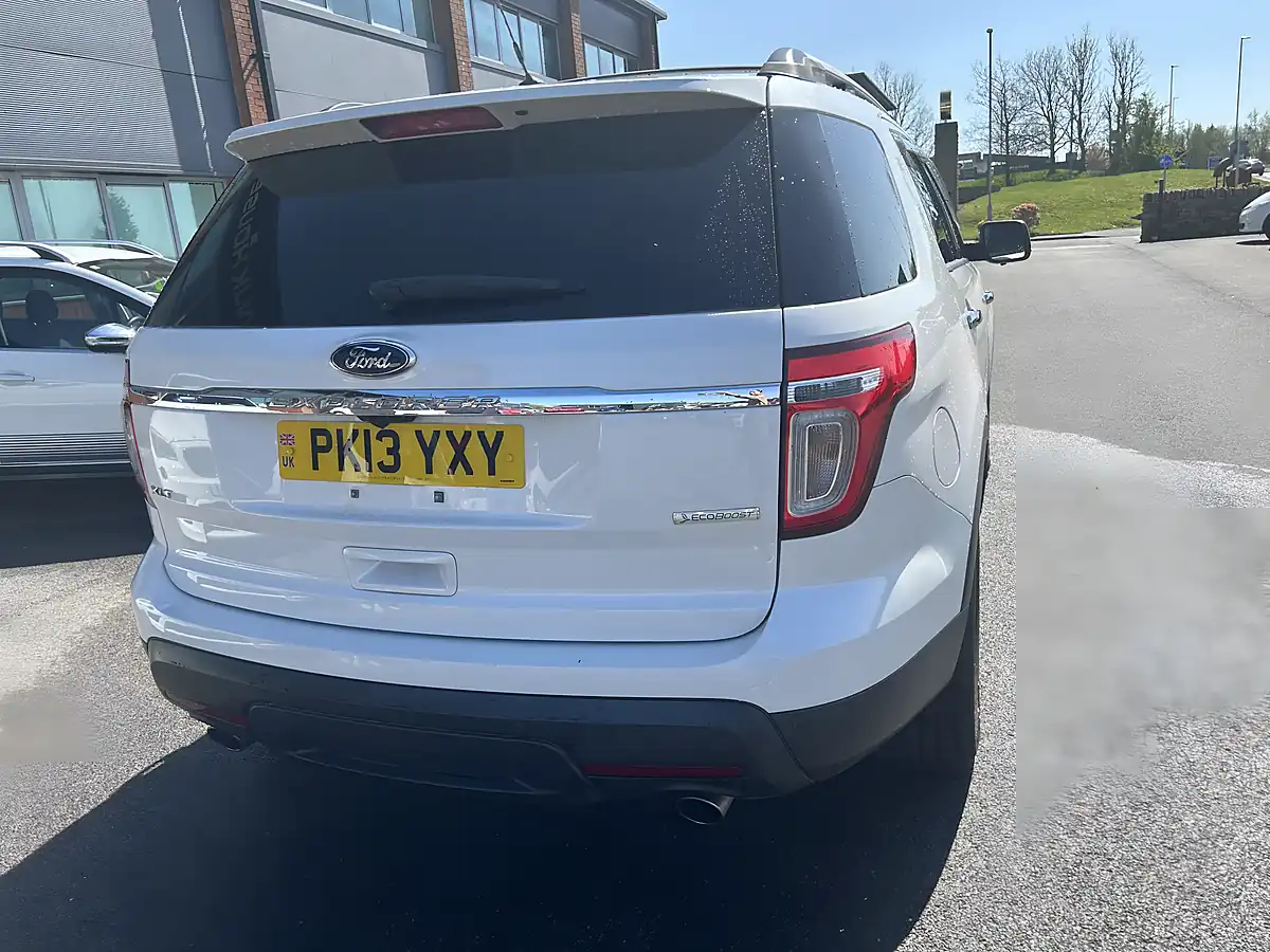 Used 2013 Ford Explorer 7 Seater White - Interior and Exterior details 5