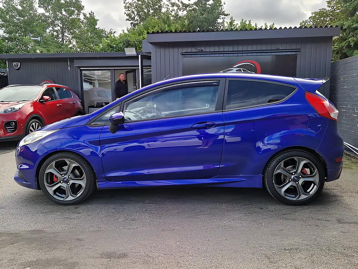 Used 2013 Ford Fiesta ST-2 Blue - Interior and Exterior details 6