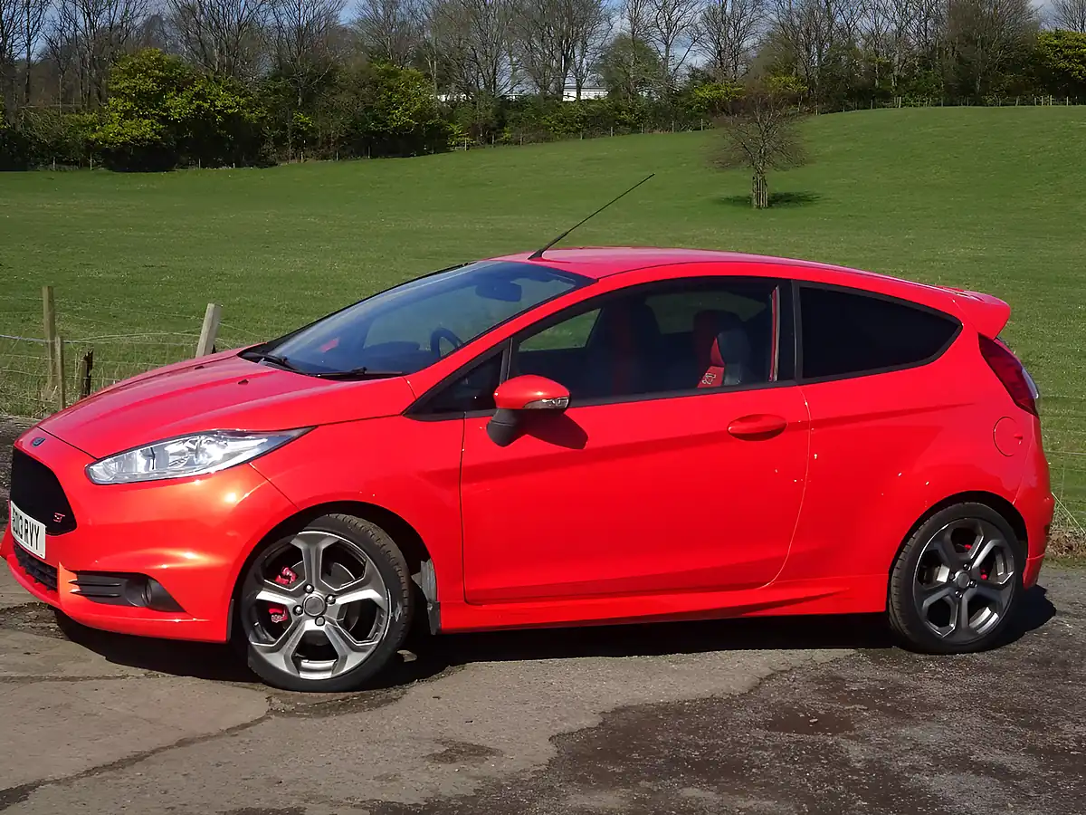 Used 2013 Ford Fiesta ST-2 Molten Orange Metallic - Interior and Exterior details 4
