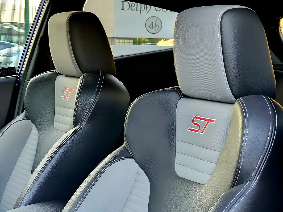 Used 2013 Ford Fiesta ST-2 Spirit Blue - Interior and Exterior details 14