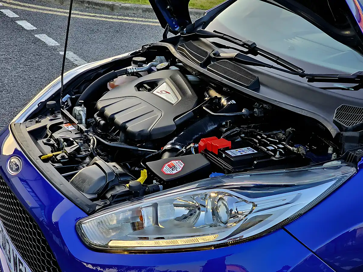 Used 2013 Ford Fiesta ST-2 Spirit Blue - Interior and Exterior details 20