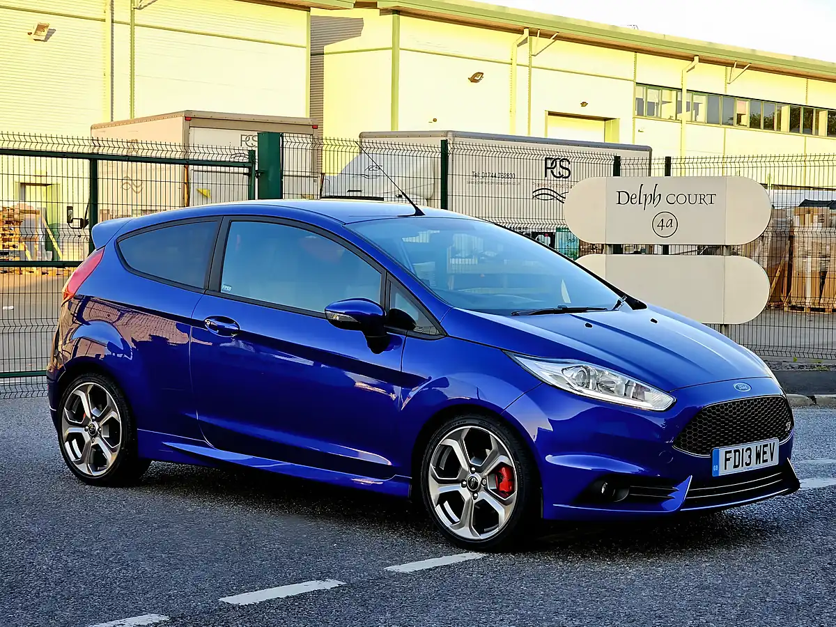 Used 2013 Ford Fiesta ST-2 Spirit Blue - Interior and Exterior details 4