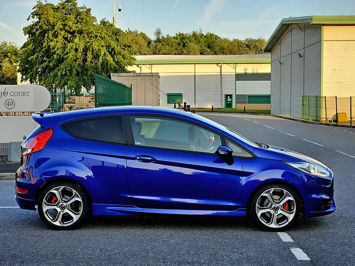 Used 2013 Ford Fiesta ST-2 Spirit Blue - Interior and Exterior details 5