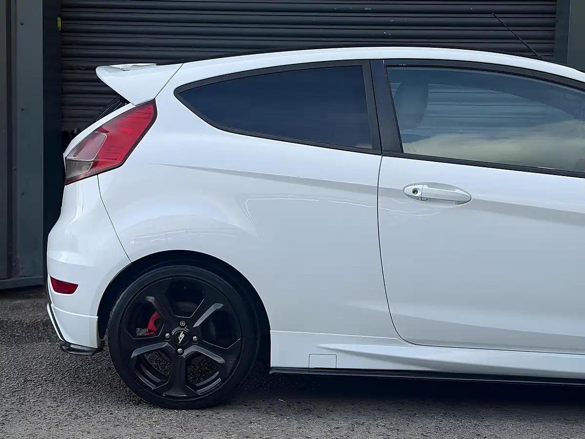 Used 2013 Ford Fiesta ST-2 White - Interior and Exterior details 10