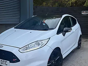Used 2013 Ford Fiesta ST-2 White - Interior and Exterior details 12