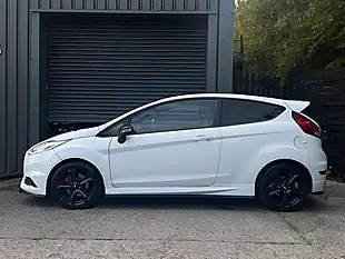 Used 2013 Ford Fiesta ST-2 White - Interior and Exterior details 5