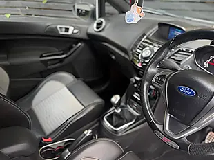 Used 2013 Ford Fiesta ST-2 White - Interior and Exterior details 8
