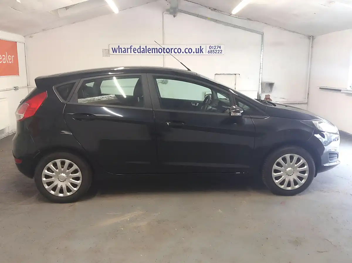 Used 2013 Ford Fiesta Style Black - Interior and Exterior details 4