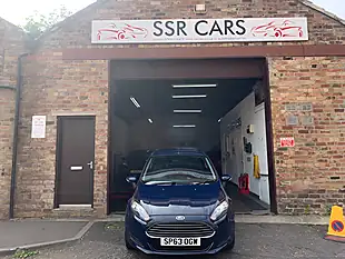 Used 2013 Ford Fiesta Style Blue - Interior and Exterior details 15