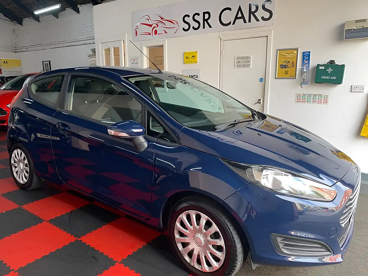 Used 2013 Ford Fiesta Style Blue - Interior and Exterior details 2