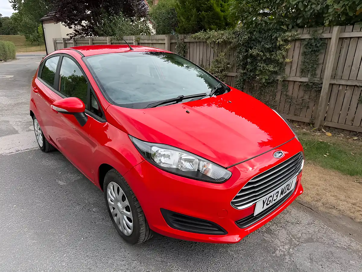 Used 2013 Ford Fiesta Style Race Red - Front View