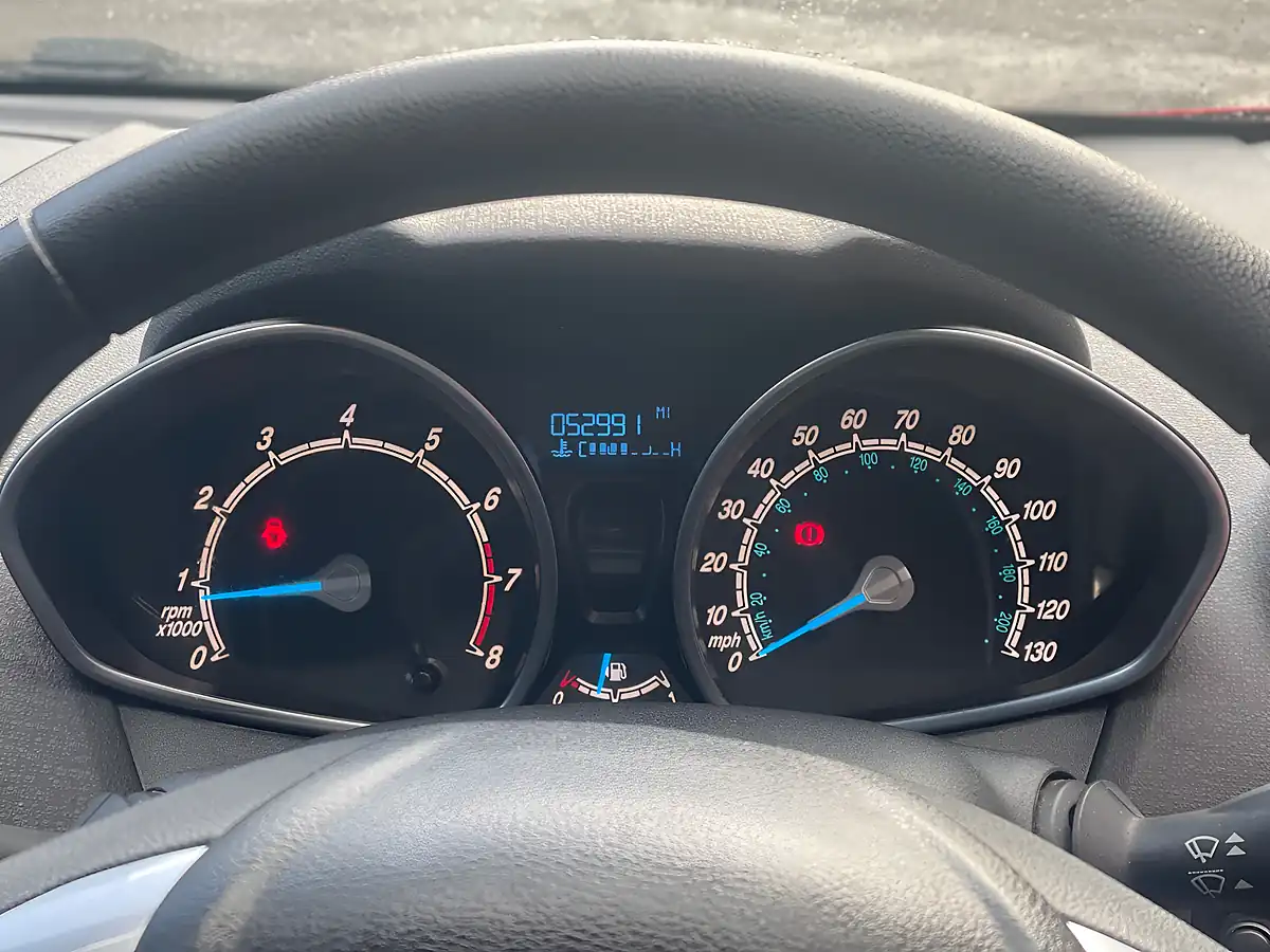 Used 2013 Ford Fiesta Style Red - Interior and Exterior details 12