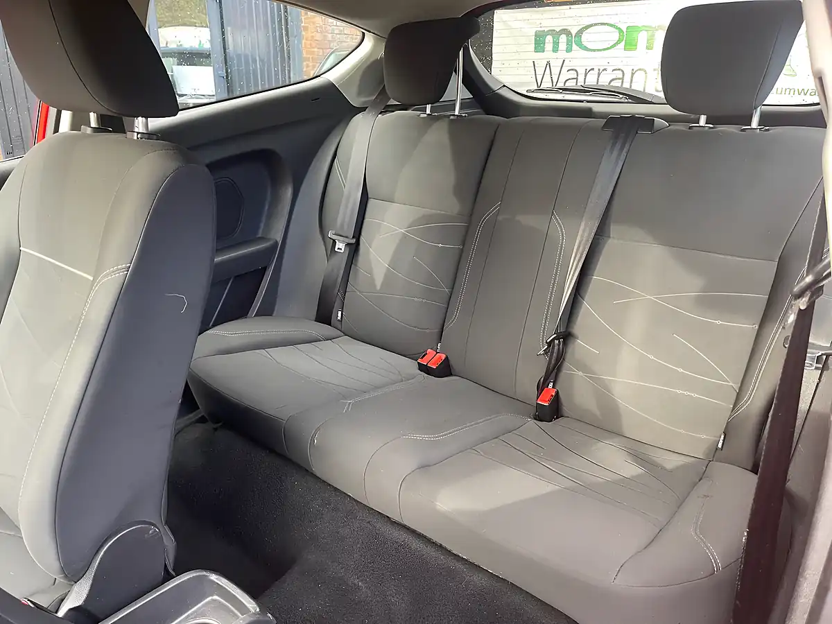 Used 2013 Ford Fiesta Style Red - Interior and Exterior details 17