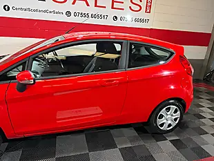 Used 2013 Ford Fiesta Style Red - Interior and Exterior details 3