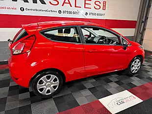 Used 2013 Ford Fiesta Style Red - Interior and Exterior details 4