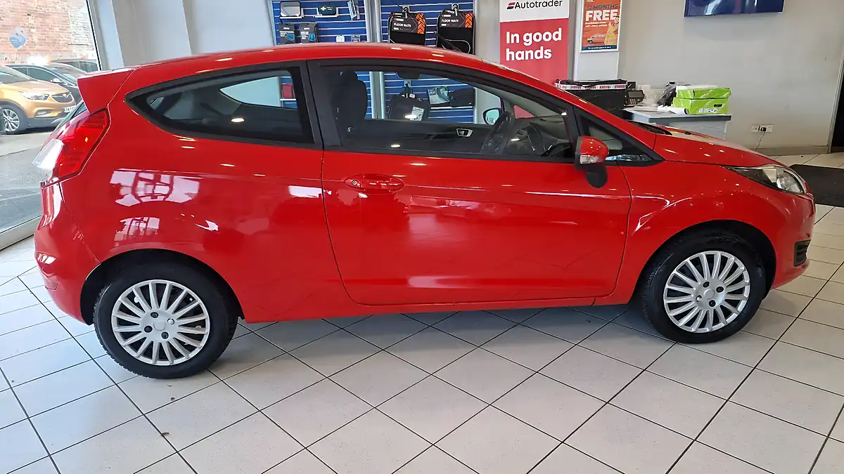Used 2013 Ford Fiesta Style Red - Interior and Exterior details 3
