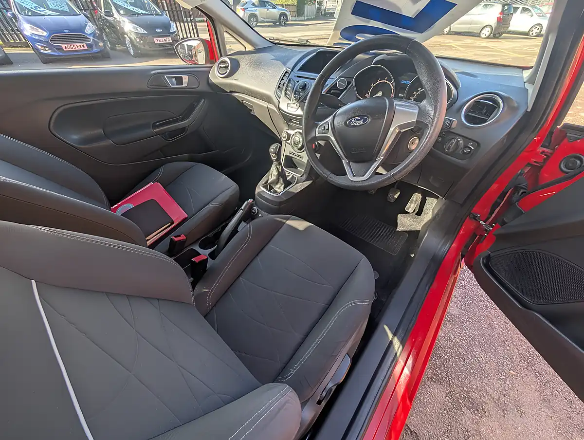 Used 2013 Ford Fiesta Style Red - Interior and Exterior details 17