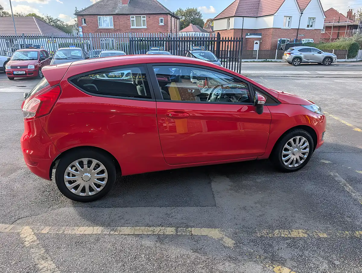 Used 2013 Ford Fiesta Style Red - Interior and Exterior details 6