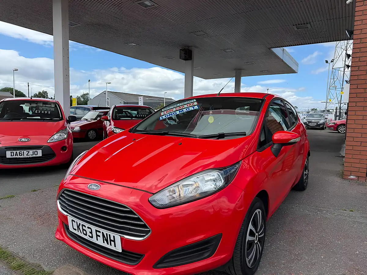 Used 2013 Ford Fiesta Style Red - Interior and Exterior details 2