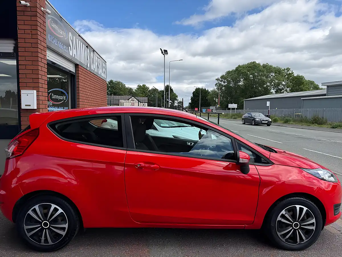 Used 2013 Ford Fiesta Style Red - Interior and Exterior details 7