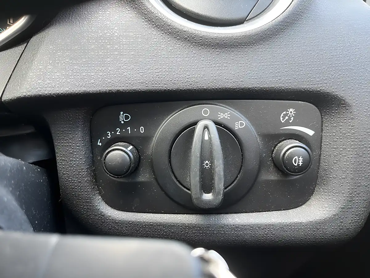 Used 2013 Ford Fiesta Style Silver - Interior and Exterior details 14