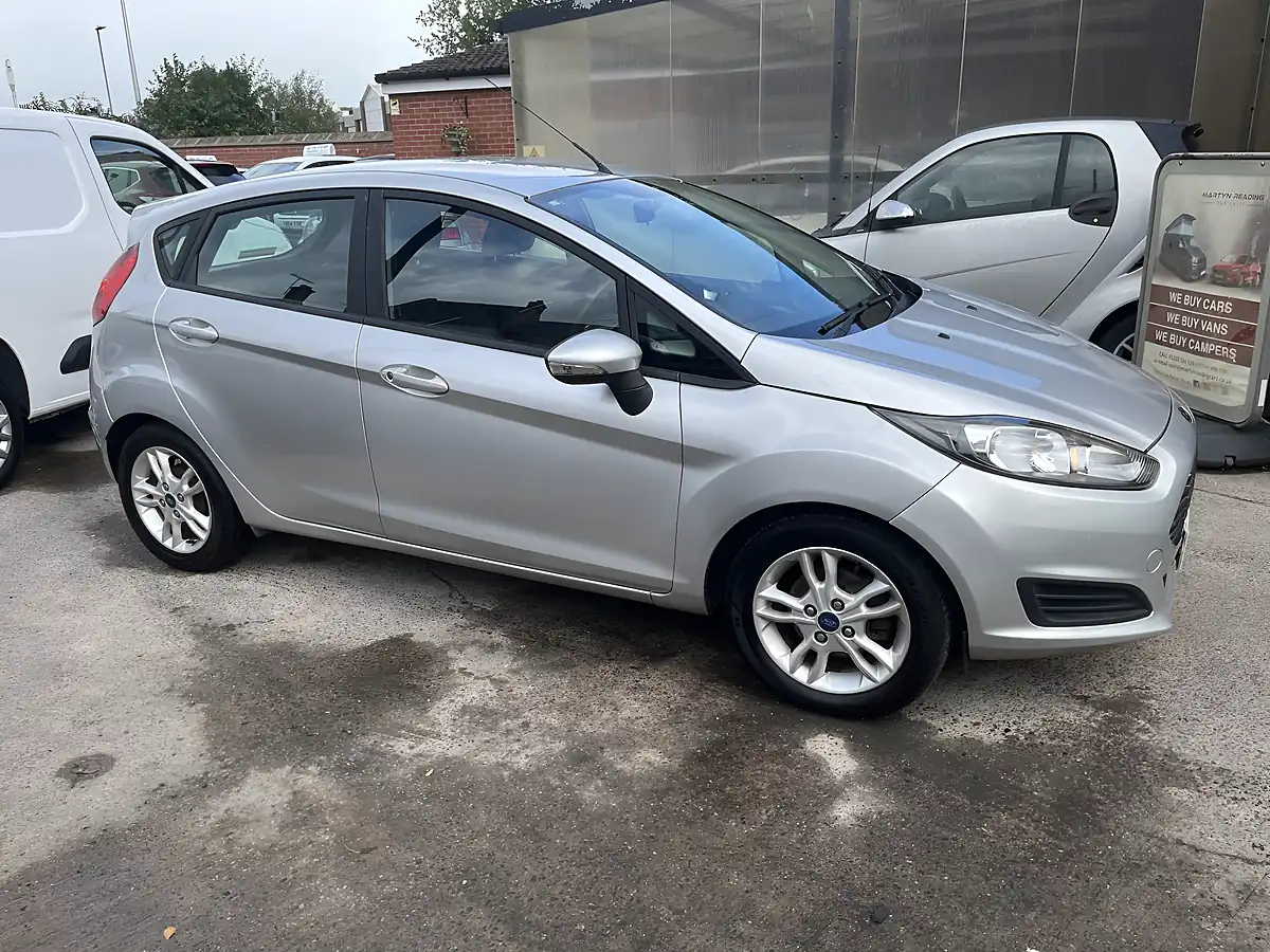 Used 2013 Ford Fiesta Style Silver - Interior and Exterior details 4