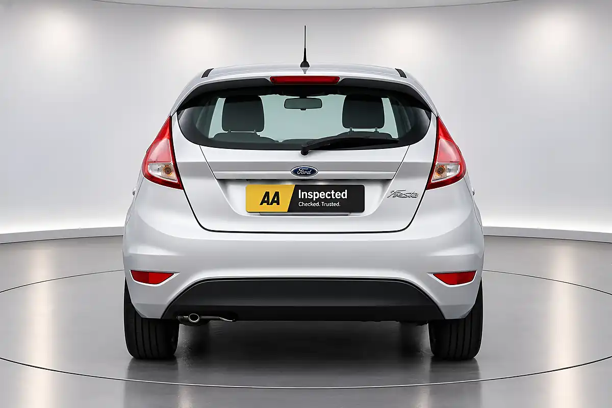 Used 2013 Ford Fiesta Style Silver - Interior and Exterior details 4