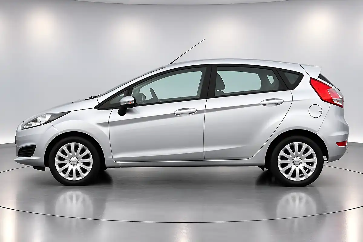 Used 2013 Ford Fiesta Style Silver - Interior and Exterior details 5