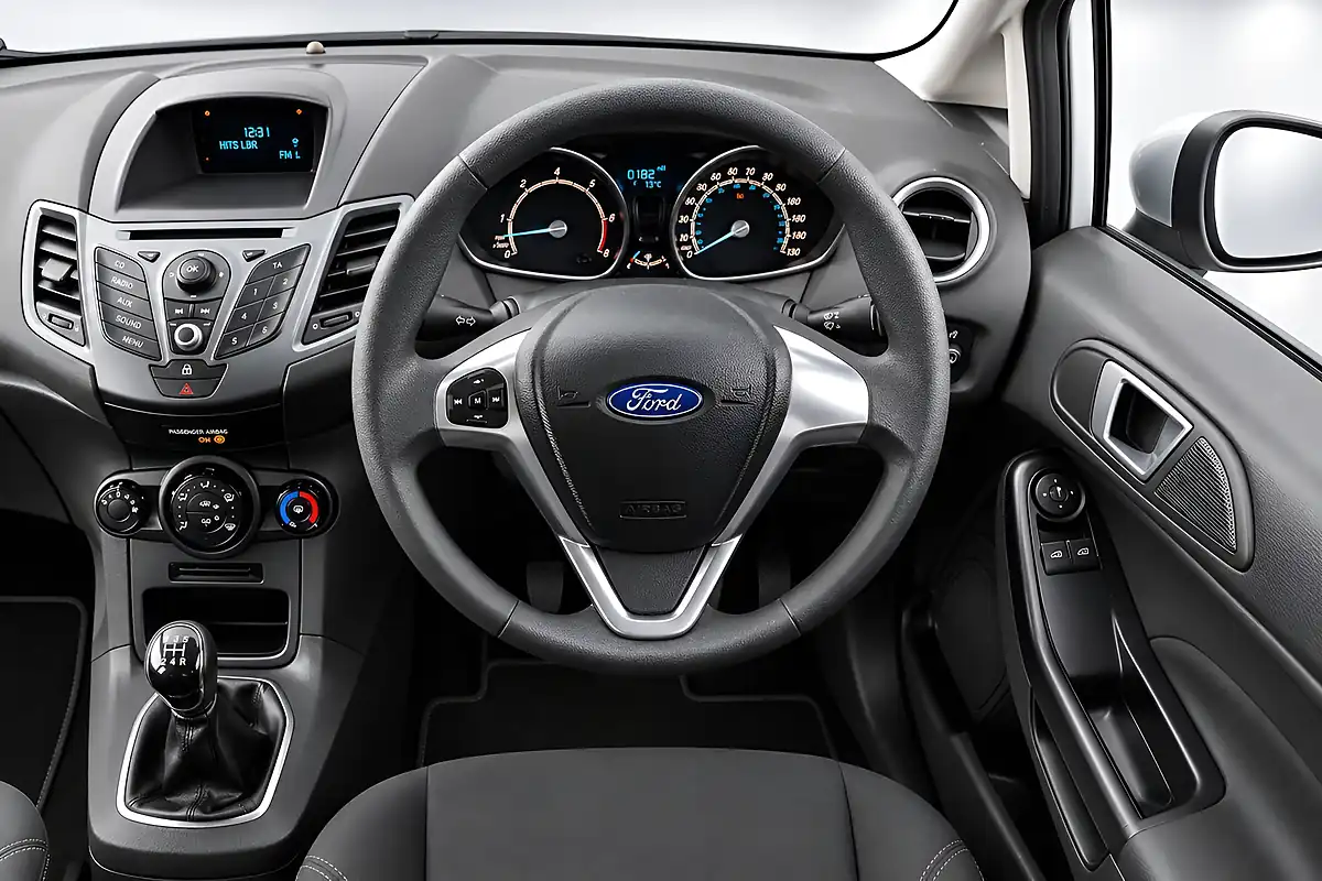 Used 2013 Ford Fiesta Style Silver - Interior and Exterior details 7