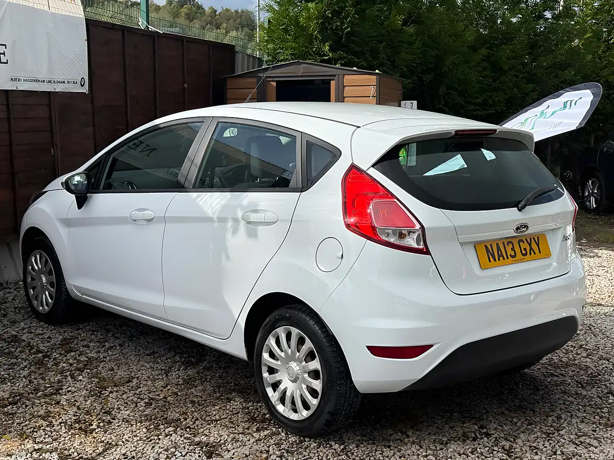 Used 2013 Ford Fiesta Style White - Interior and Exterior details 7