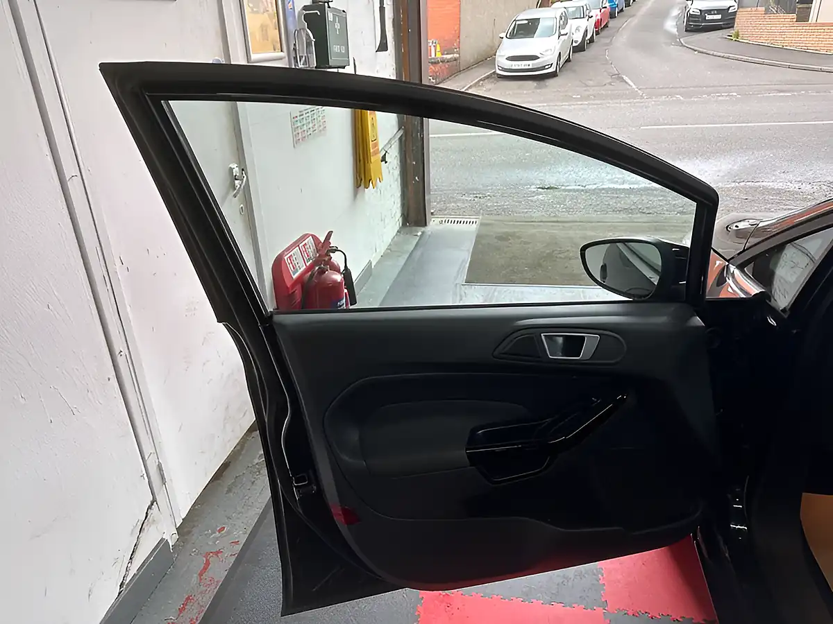 Used 2013 Ford Fiesta Titanium Black - Interior and Exterior details 13