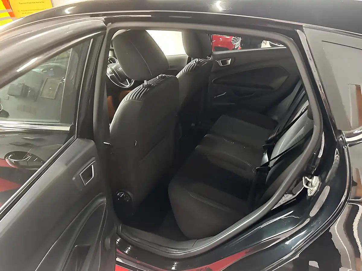 Used 2013 Ford Fiesta Titanium Black - Interior and Exterior details 19