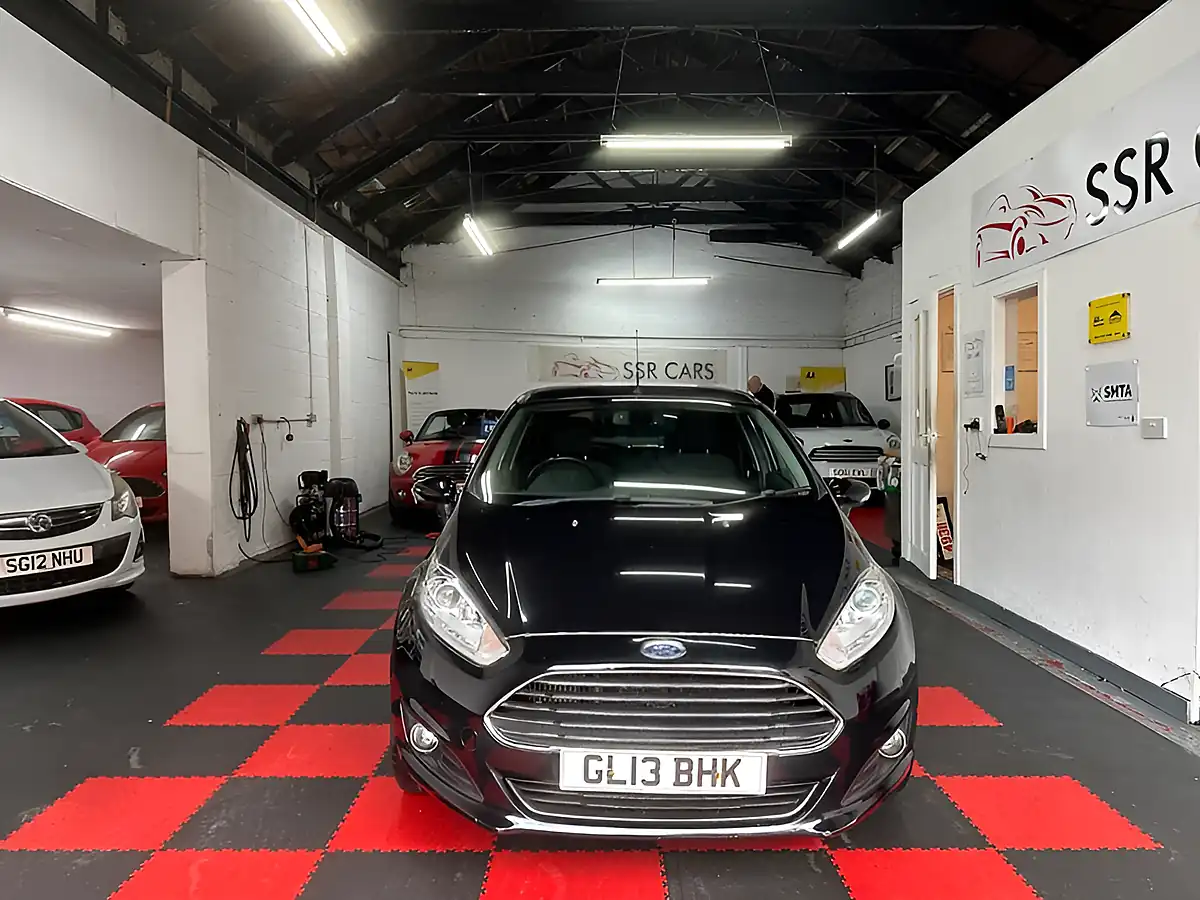 Used 2013 Ford Fiesta Titanium Black - Interior and Exterior details 2