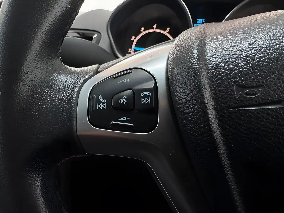 Used 2013 Ford Fiesta Titanium Black - Interior and Exterior details 16