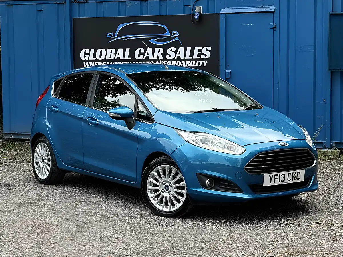 Used 2013 Ford Fiesta Titanium Blue - Front View